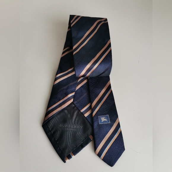 BURBERRY LONDON STRIPED SILK TIE - Picture 5 of 5